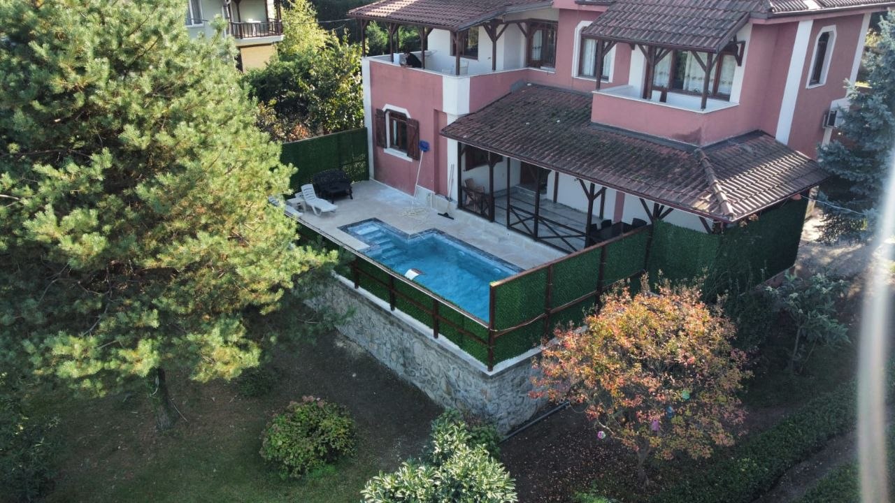 ada garden villa